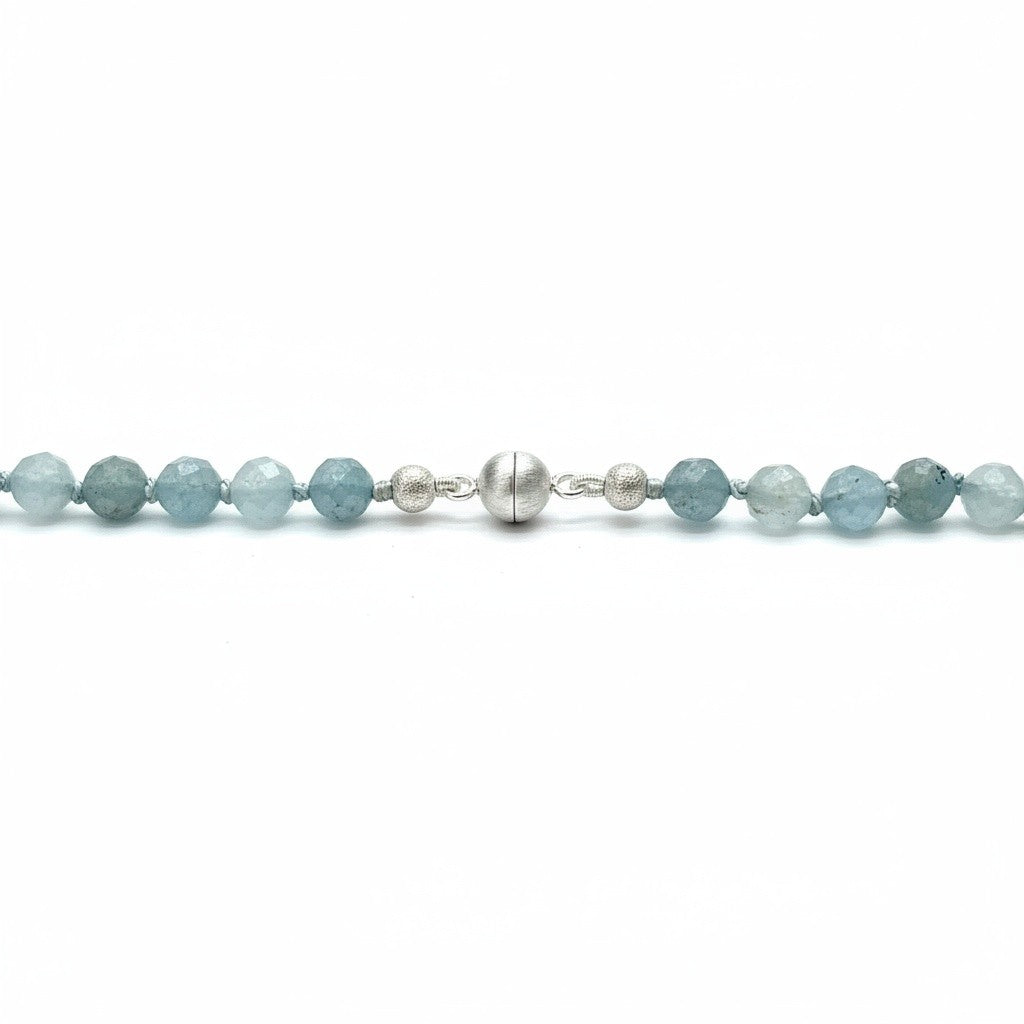 Aquamarine necklace with lock 6mm