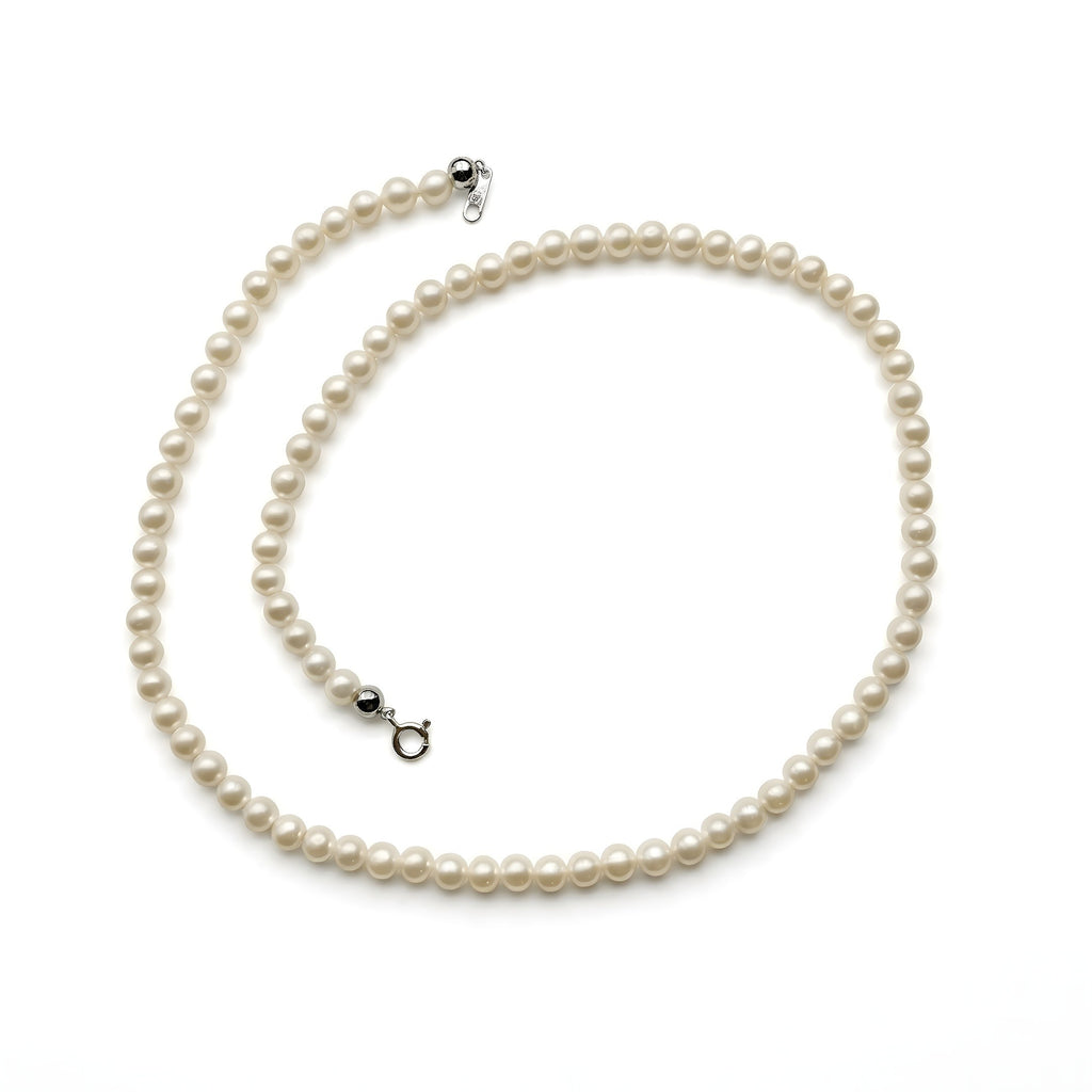 White freshwater pearl 5-5.5mm necklace with sterling silver lock