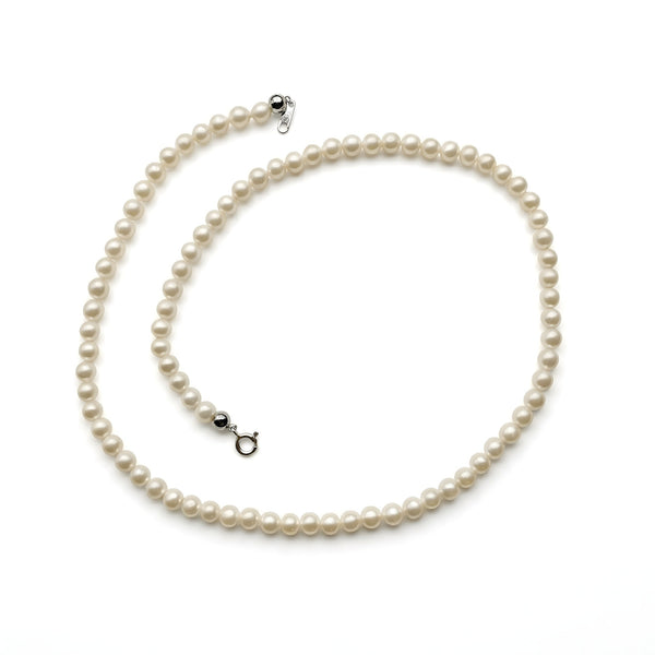 White freshwater pearl 5-5.5mm necklace with sterling silver lock